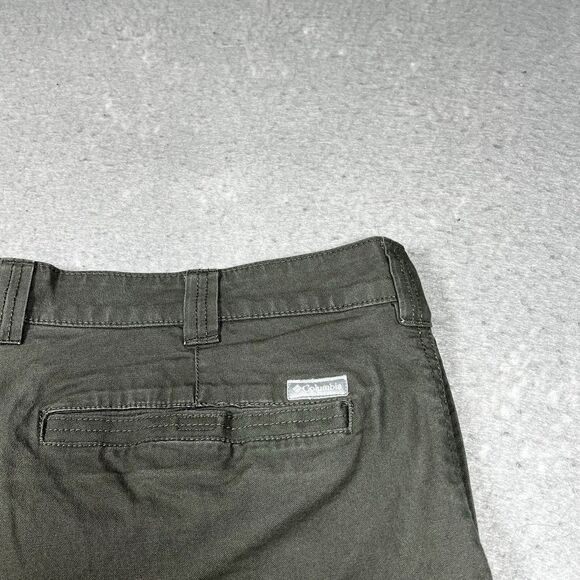 Columbia Shorts Mens Size 40 Green Flat Front Zipper Pockets Inseam 9 in - Picture 9 of 12